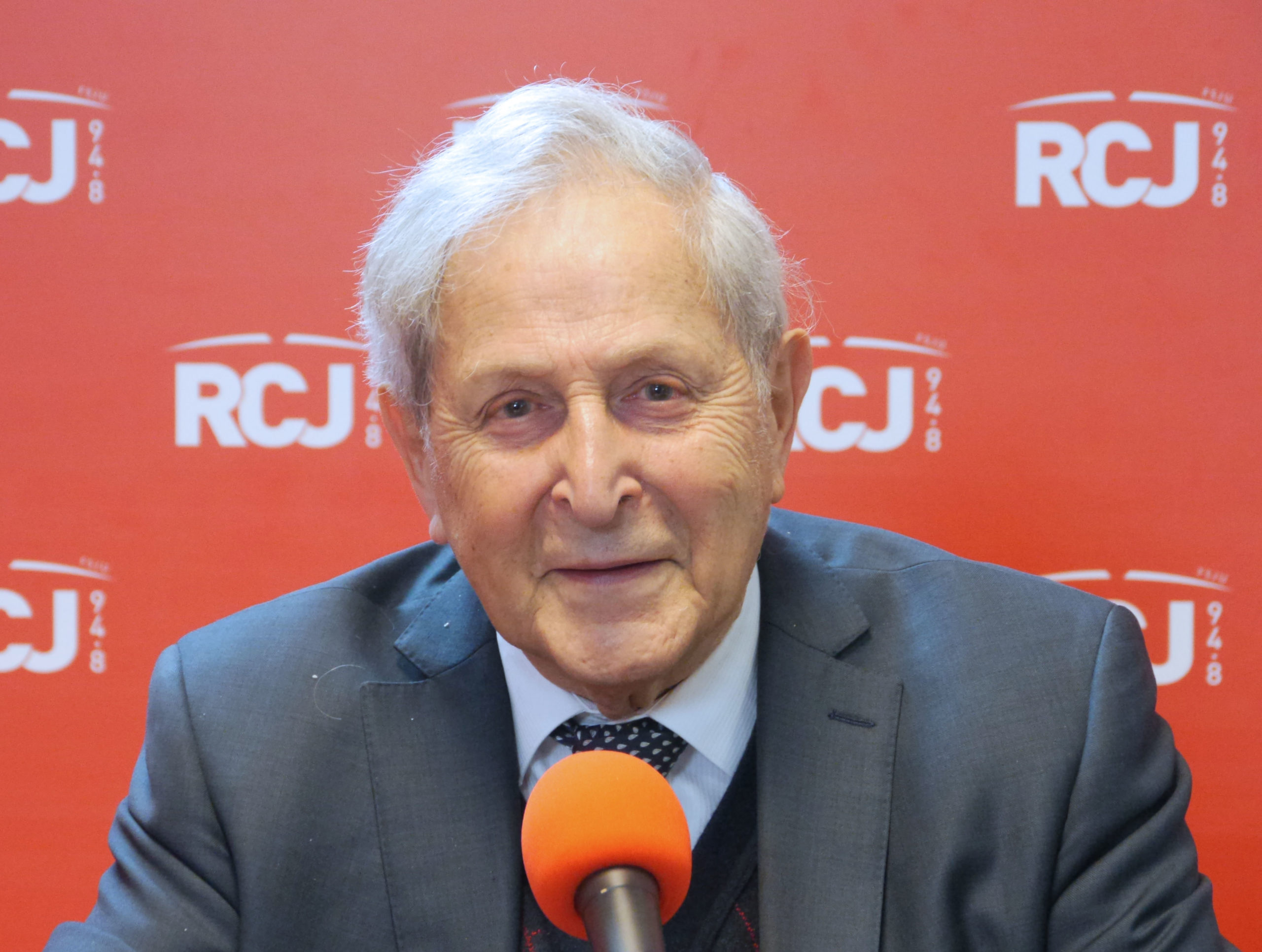 Claude Cohen- Tannoudji / « Sous le signe de la lumière » / paru aux éditions Odile Jacob