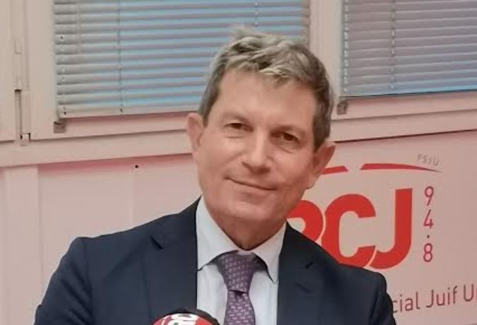 Lire la politique – Luce Perrot