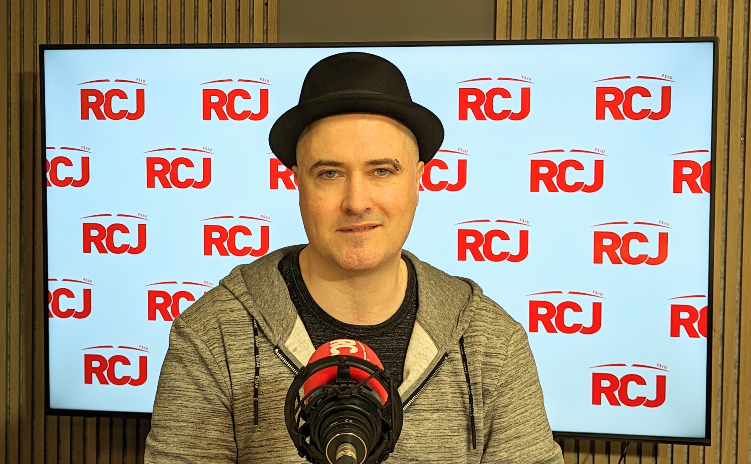 Jean-Michel Leglise, poète, est l’invité de Florence Berthout episode artwork