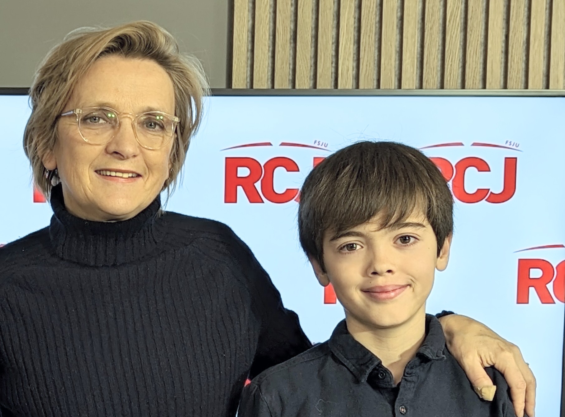 Ambroise, 12 ans en 6e, est l’invité de Florence Berthout episode artwork
