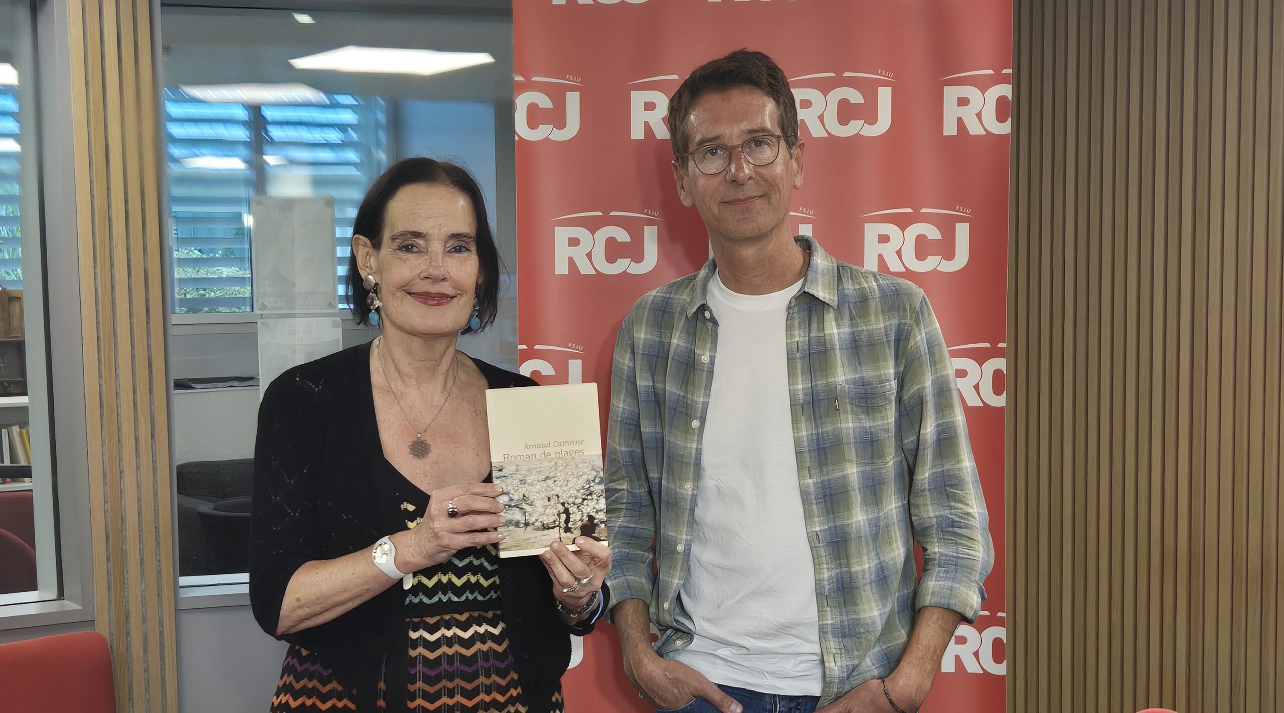 Arnaud Catherine pour son livre « Roman de plages » episode artwork