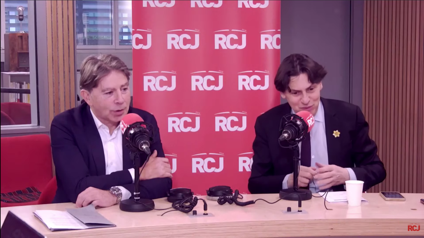 Frédéric Dabi et Brice Soccol pour leur livre “L’écharpe et les tempêtes »