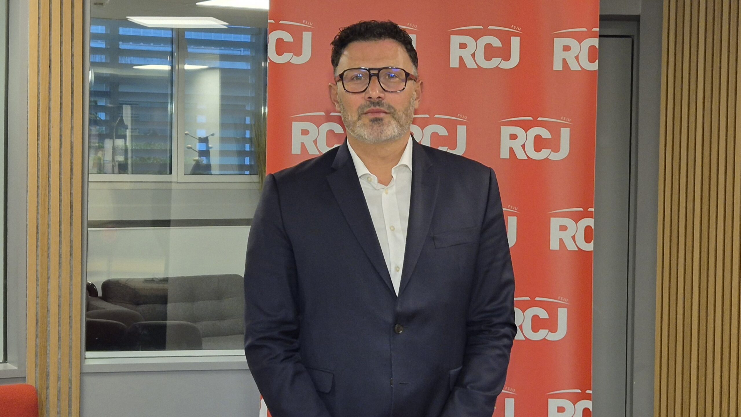 Xavier Iacovelli, sénateur des Hauts-de-Seine, Vice-président du Sénat et membre du groupe Rassemblement des démocrates, progressistes et indépendants episode artwork