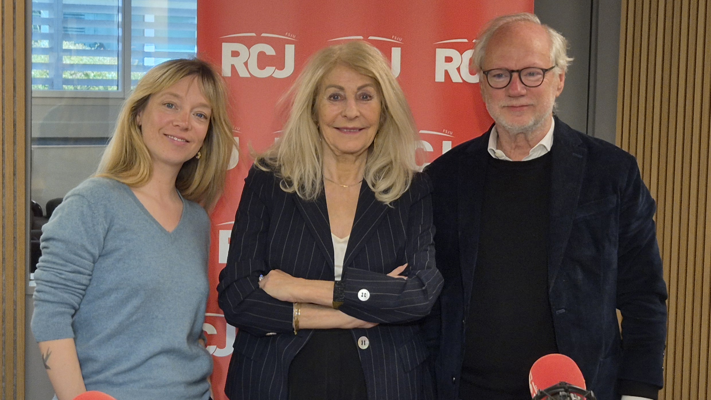 Laurent Joffrin et sa fille Pauline Delassus, pour « Les enfants savent » chez Grasset.